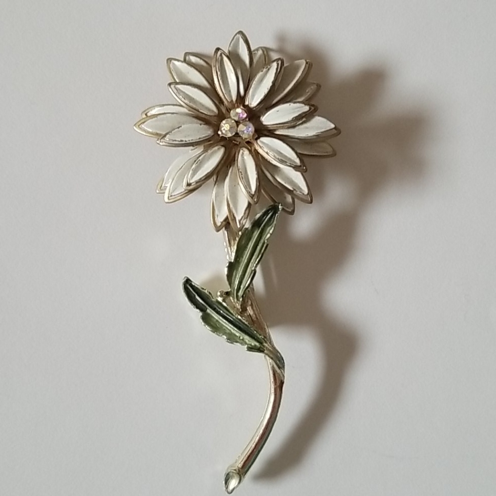 Flower Brooch Pin